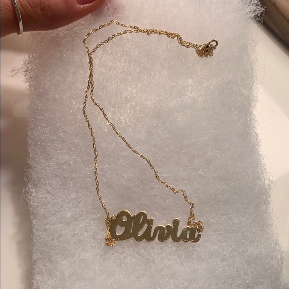 JENNIFER ZEUNER Serafina Cursive “Olivia” Necklace
